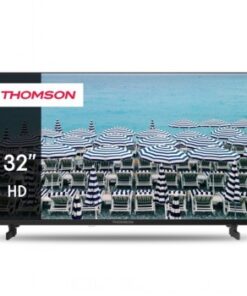 Thomson 32-tums HD-smart-TV i en elegant svart ram. Thomson 32-tums svart HD-TV med solstolar på stranden och blått hav på skärmen.