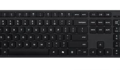 Svart, trådlöst Lenovo-tangentbord med nordisk FIN/SWE-layout, avbildat rakt ovanifrån.