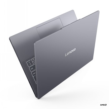 Lenovo IdeaPad Slim 3 - tunn och elegant bärbar dator. Tunn och elegant Lenovo IdeaPad Slim 3 bärbar dator, grått chassi, öppnad från en sned övre vinkel.