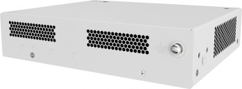 Huawei S210-8P2J PoE+ switch, 8 portar, elegant och fläktfri modell. Metallisk, rektangulär, nätad enhet utan fläkt, med nätanslutning och slät vit yta.