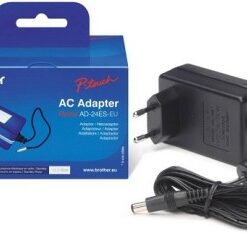 Brother AD-24ES AC-strömadapter med europeisk kontakt Brother AD-24ES AC-strömadapter, svart adapter och färgglad förpackning till vänster, europeisk kontakt.