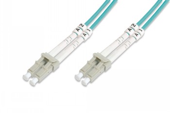 Digitus duplex LC-LC nätverkskabel, 20 m, OM3, blå Ljusblå duplex nätverkskablar med LC-kontakter i båda ändar, vit numrering och 20 meters längd.