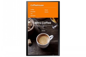 SAMSUNG KIOSK KM24A-skärm som visar kaféinnehåll, en kopp kaffe och en orange menyfält.