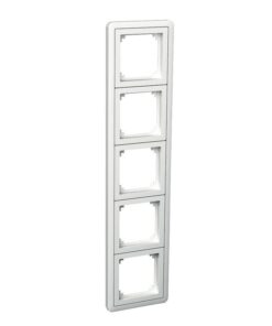 Schneider Electric Exxact 5-delad ram med adapter, vit Femdelad vit ram med rektangulära öppningar och monteringsadaptrar.