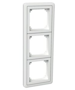Schneider Electric Exxact 3-delad ram med adapter, vit Vit Schneider Electric Exxact 3-delad ram, rektangulär form med tre öppningar och adapter.
