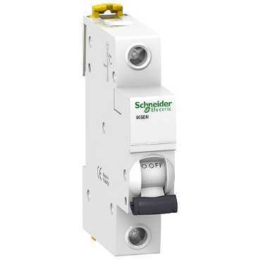 Schneider Electric Acti9 IK60N dvärgbrytare 10A, sidovy. Schneider Electric Acti9 IK60N dvärgbrytare, enpolig, vit kapsling, svart spak, sidovy.