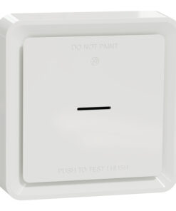Schneider Electric Wiser smart brandvarnare, modern och stilren design. Vit fyrkantig smart brandvarnare, modern design, text på framsidan.